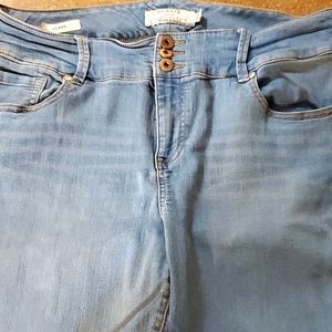 Women's size 20 Torrid Flare Jeans